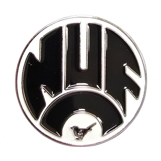 Newcastle United FC Retro 83-88 Crest Keyring & Badge Set