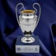 UEFA Champions League τρισδιάστατη μινιατούρα τροπαίου σε ακρυλική βάση Τσέλσι (15cm)